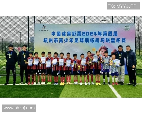 杭州足球队配合实力飙升创新高排名引发广泛关注与期待 杭州足球队配合实力飙升创新高排名引发广泛关注与期待