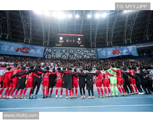 2017年上港与恒大巅峰对决回顾：激情四溢的中超经典之战