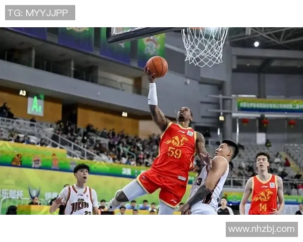 广厦与山东激战常规赛争夺季后赛席位的关键对决即将上演 广厦与山东激战常规赛争夺季后赛席位的关键对决即将上演